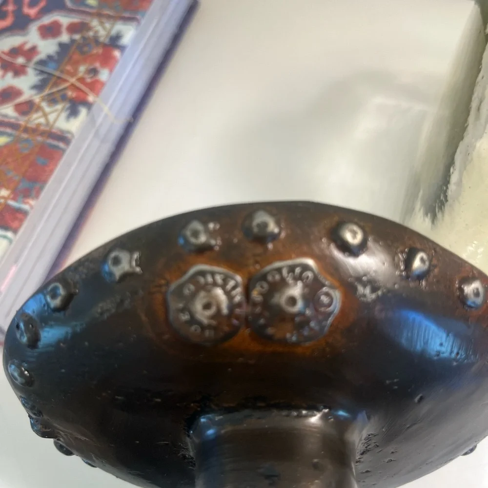 Jan Barboglio Glass Decanter with Black Sombrero Stopper - Picture 5 of 6